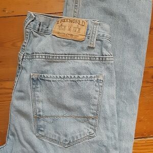 Free World 31x32 Messenger Light Blue Messenger 2013